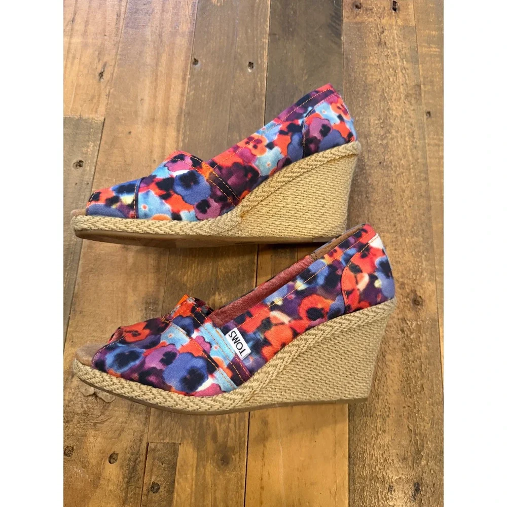 TOMS Calypso Floral Canvas Wedge Sandals Multi Color Peep Toe Espadrilles W 8.5